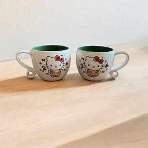 Hello Kitty Gingerbread Christmas Ceramic Mug Set